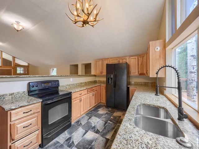 44 Anderson Rd, Florissant, CO 80816