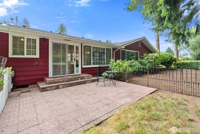 6017 W Sarazen Street SE, Olympia, WA 98513