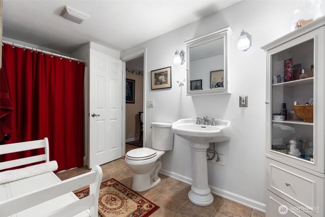 6017 W Sarazen Street SE, Olympia, WA 98513