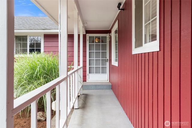 6017 W Sarazen Street SE, Olympia, WA 98513
