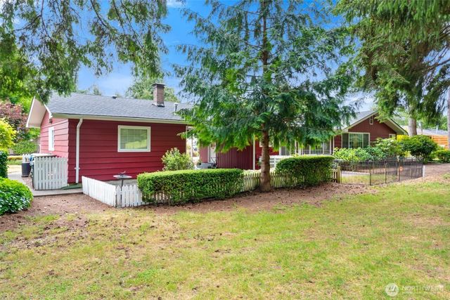 6017 W Sarazen Street SE, Olympia, WA 98513