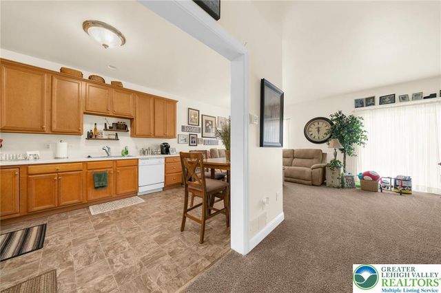 195 Maple Court, Alburtis Boro, PA 18011