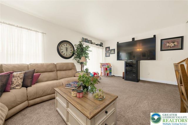 195 Maple Court, Alburtis Boro, PA 18011