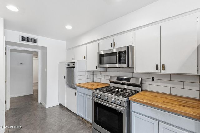 6319 N 13TH Place, Phoenix, AZ 85014