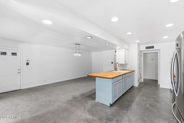 6319 N 13TH Place, Phoenix, AZ 85014