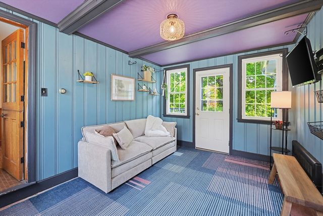 281 Scott Rd, Cumberland, RI 02864