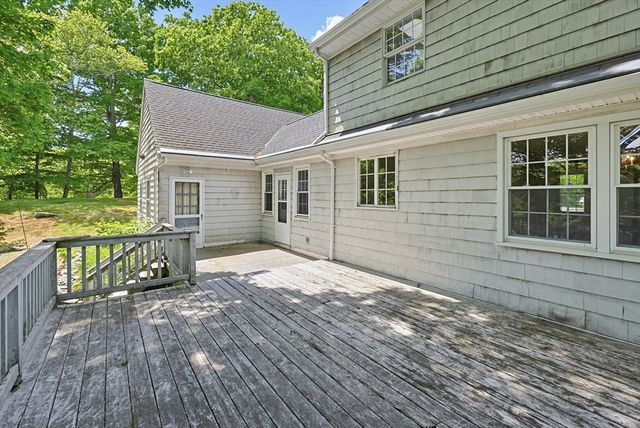 281 Scott Rd, Cumberland, RI 02864