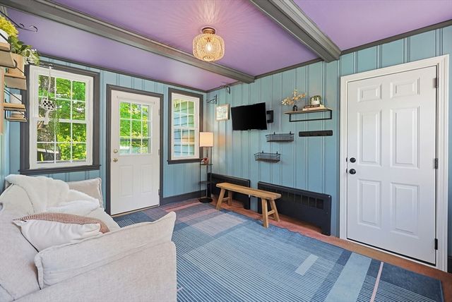 281 Scott Rd, Cumberland, RI 02864