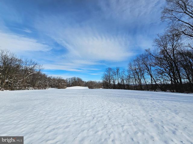 2585 CHARLESTOWN RD, Phoenixville, PA 19460