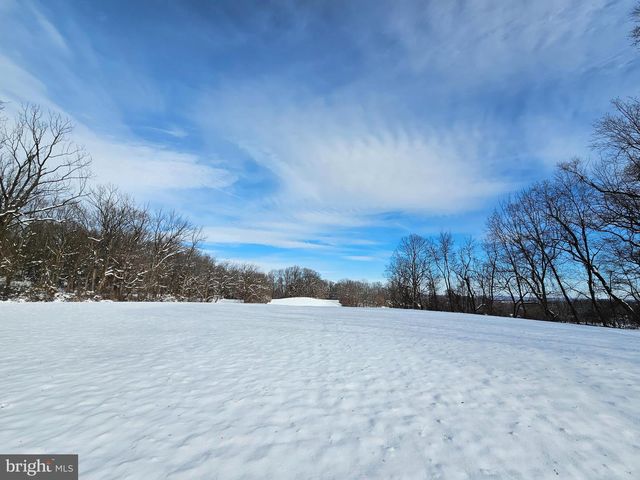 2585 CHARLESTOWN RD, Phoenixville, PA 19460