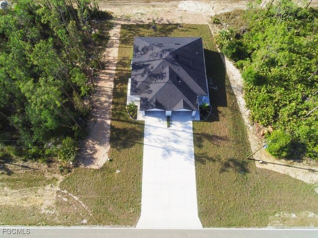 217 Greenbriar BLVD, Lehigh Acres, FL 33972