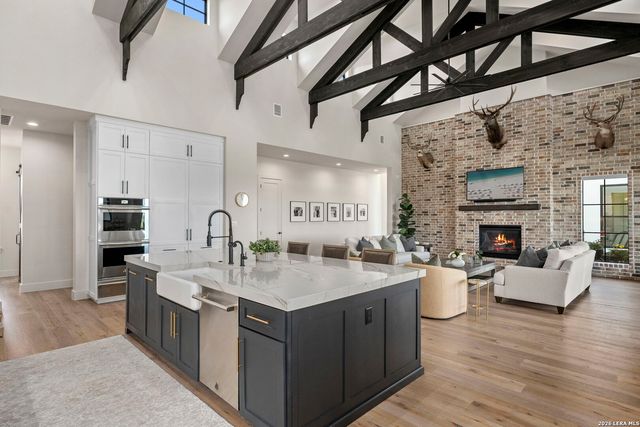 11326 Montell Pt, Boerne, TX 78006