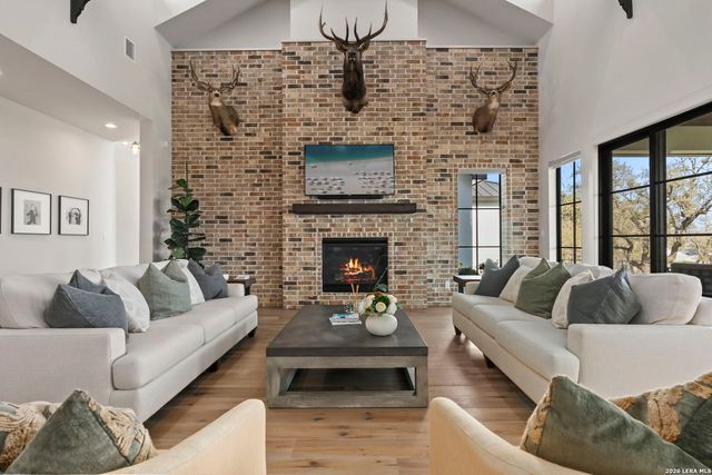 11326 Montell Pt, Boerne, TX 78006