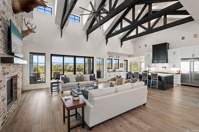 11326 Montell Pt, Boerne, TX 78006