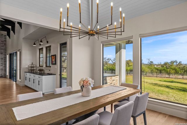 11326 Montell Pt, Boerne, TX 78006