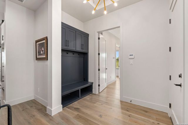 11326 Montell Pt, Boerne, TX 78006