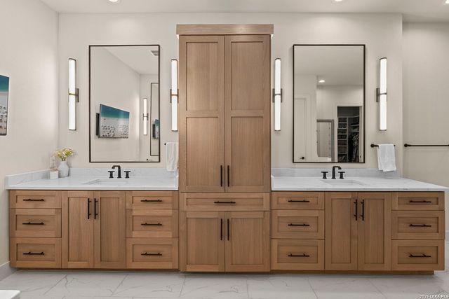 11326 Montell Pt, Boerne, TX 78006