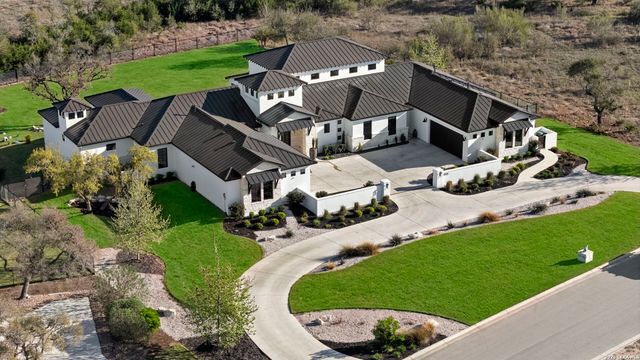 11326 Montell Pt, Boerne, TX 78006