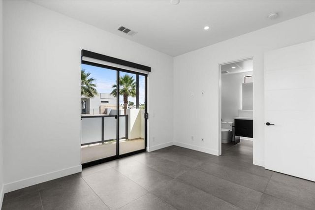 161 Holliday Way, Palm Springs, CA 92262