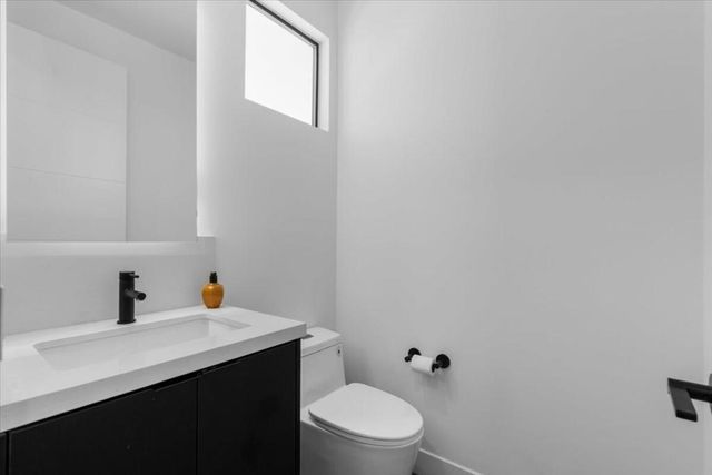 161 Holliday Way, Palm Springs, CA 92262