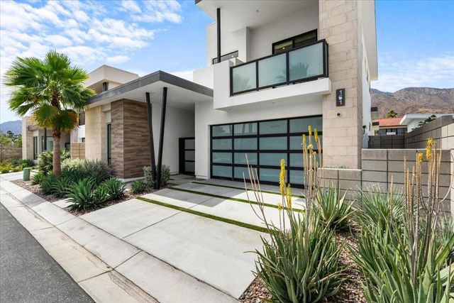 161 Holliday Way, Palm Springs, CA 92262