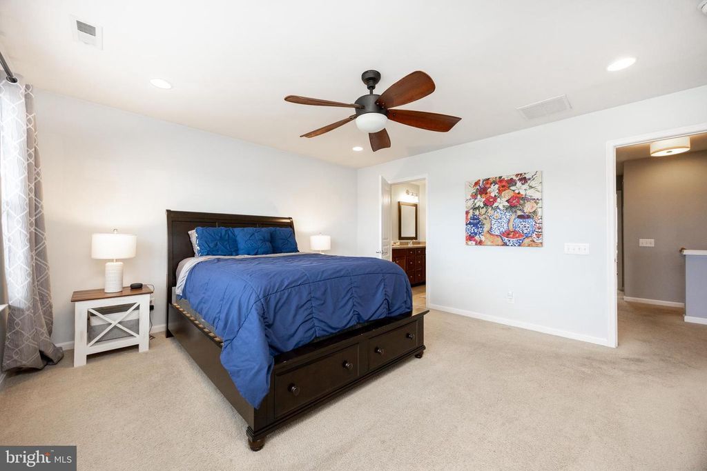 36 CLEMENT CT, Downingtown, PA 19335