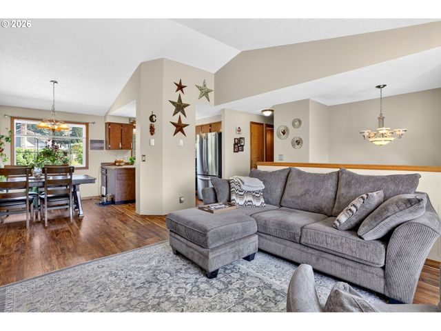 1600 Nw ANGELINE Ave, Gresham, OR 97030