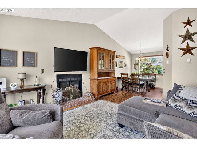 1600 Nw ANGELINE Ave, Gresham, OR 97030