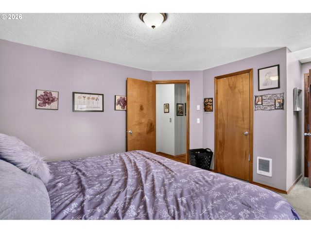 1600 Nw ANGELINE Ave, Gresham, OR 97030