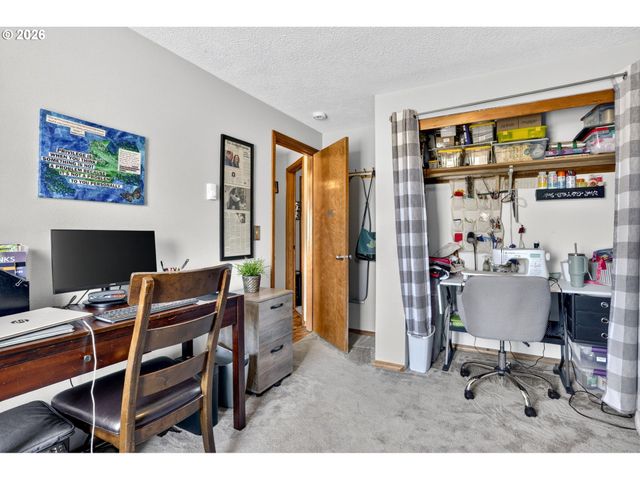 1600 Nw ANGELINE Ave, Gresham, OR 97030