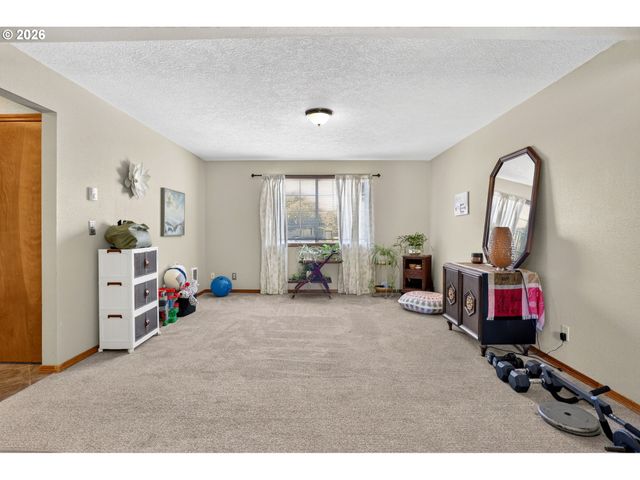 1600 Nw ANGELINE Ave, Gresham, OR 97030