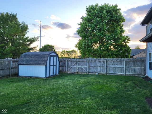 291 Bear Story Court, Greenfield, IN 46140