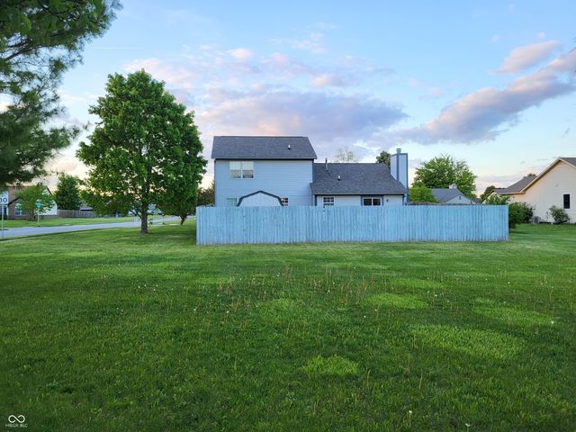 291 Bear Story Court, Greenfield, IN 46140