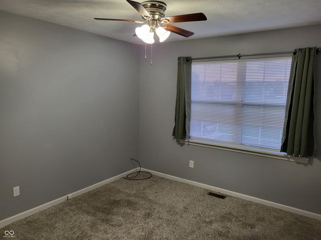 291 Bear Story Court, Greenfield, IN 46140