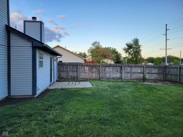 291 Bear Story Court, Greenfield, IN 46140