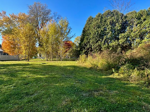 7838 N Walker Road, New Carlisle, IN 46552