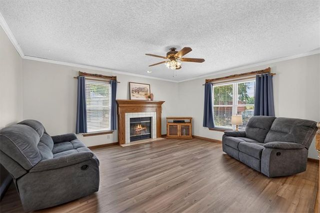 103 S Paul Drive, Sibley, MO 64088