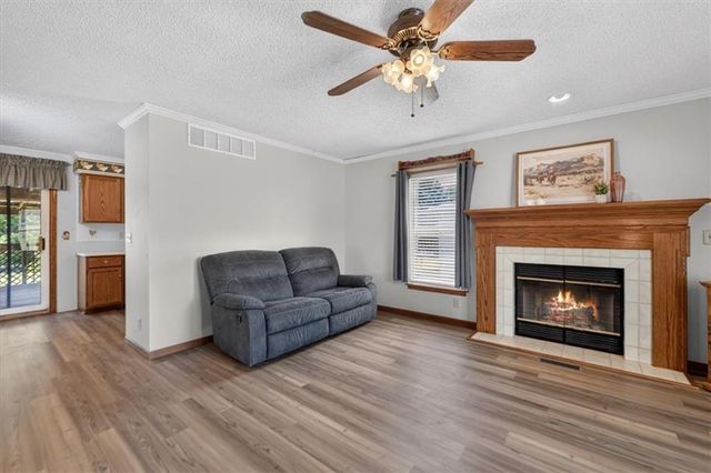 103 S Paul Drive, Sibley, MO 64088