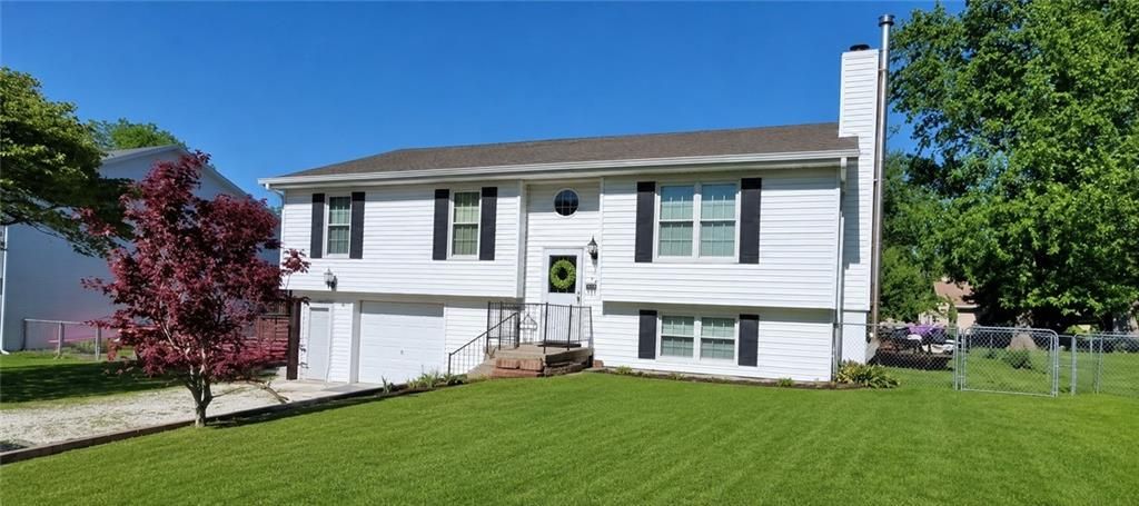 103 S Paul Drive, Sibley, MO 64088
