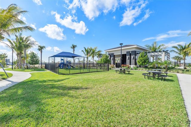 12617 Solana Bay Circle, Palm Beach Gardens, FL 33412