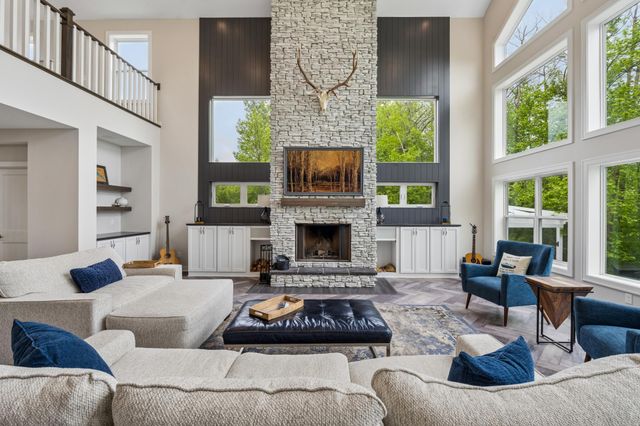 4704 S Lake Sarah Drive, Independence, MN 55359