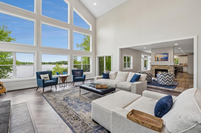 4704 S Lake Sarah Drive, Independence, MN 55359