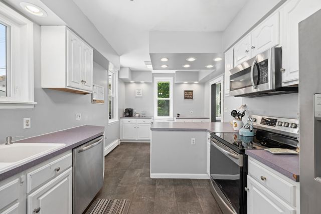 611 Montour STREET, Coraopolis, PA 15108