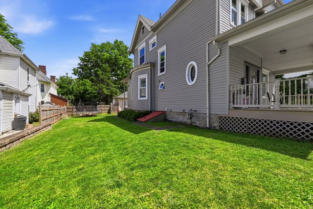 611 Montour STREET, Coraopolis, PA 15108