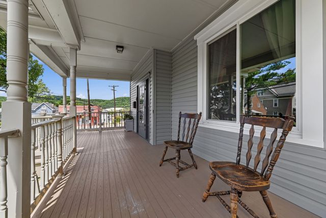 611 Montour STREET, Coraopolis, PA 15108