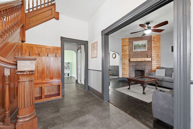 611 Montour STREET, Coraopolis, PA 15108