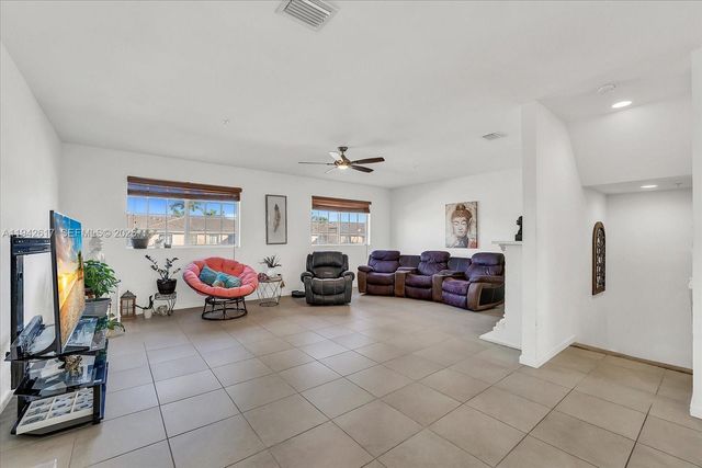 14229 SW 274th St, Homestead, FL 33032