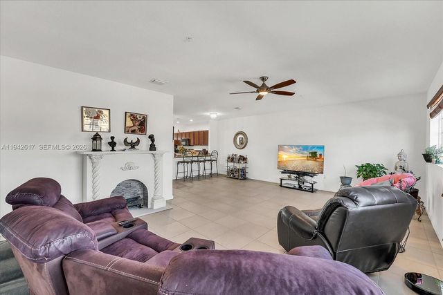 14229 SW 274th St, Homestead, FL 33032