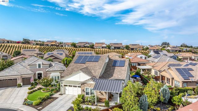 2062 Reserva Court, Brentwood, CA 94513