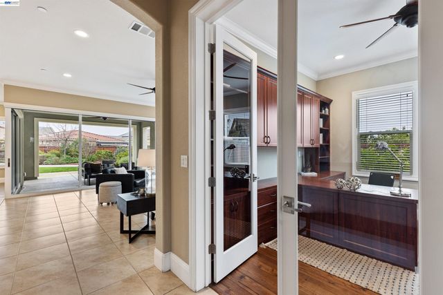 2062 Reserva Court, Brentwood, CA 94513